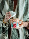 Dziecięcy kubek z kamionki - Ginnie, brązowy / Bloomingville Mini