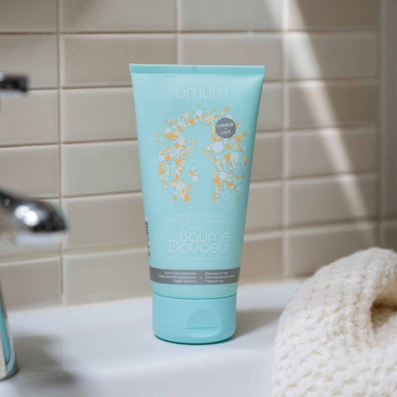 Wzmacniająca i nawilżająca odżywka do włosów, dla kobiet w ciąży i karmiących, Cosmebio, 150 ml / Omum