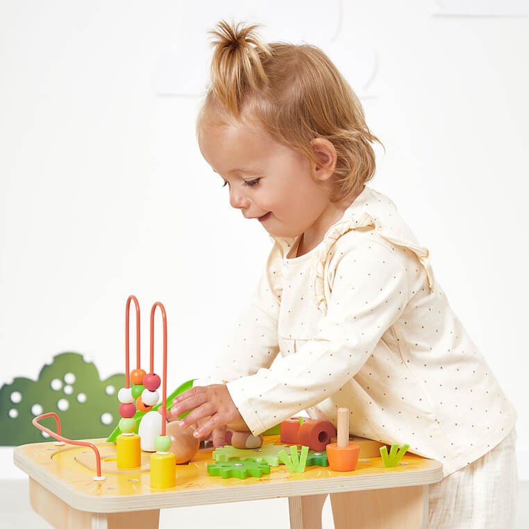 Wielofunkcyjny stolik edukacyjny drewniany Farma 12m+ / Janod