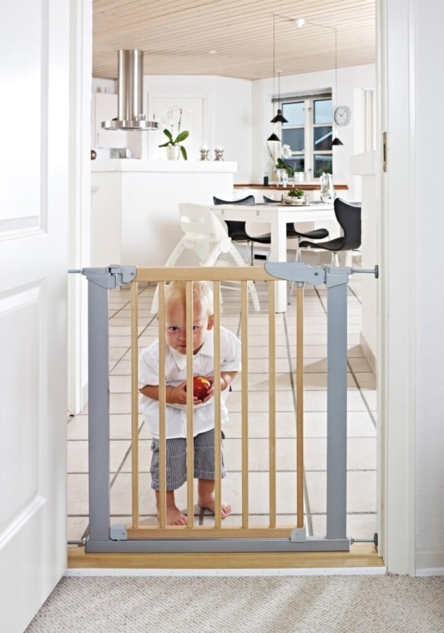 Bramka ochronna AVANTGARDE - buk / BabyDan