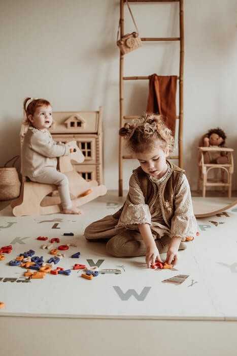 Dwustronna mata piankowa EEVAA 3w1 Alphabet, Terrazzo / Play&Go