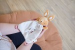Zestaw prezentowy 2w1 Króliczek (komforter + naszyjnik dzwoneczek ciążowy Bola) Petites Chansons / Kaloo