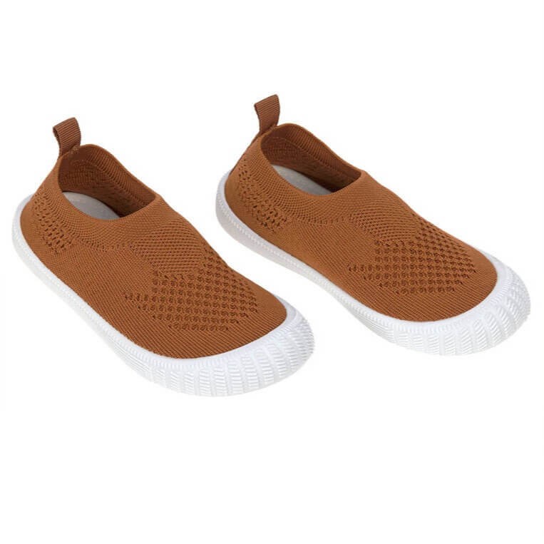 Ultrawygodne elastyczne trampki dziecięce z antypoślizgową podeszwą Splash & Fun caramel / Lassig