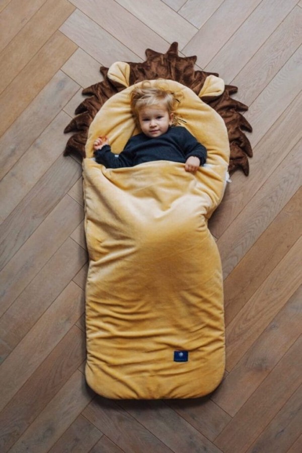 Śpiworek Sleepover Small 130x65 cm – Piaskowy lew / Kidspace