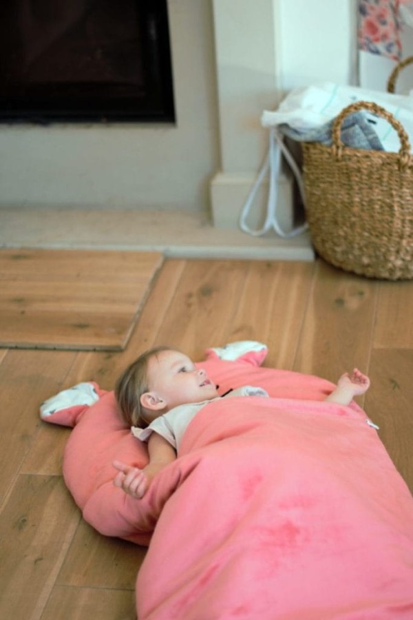 Śpiworek Sleepover – Truskawkowy kot ROZMIARY / Kidspace