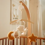Drewniana karuzela do łóżeczka Newborn Naturals FSC / Little Dutch