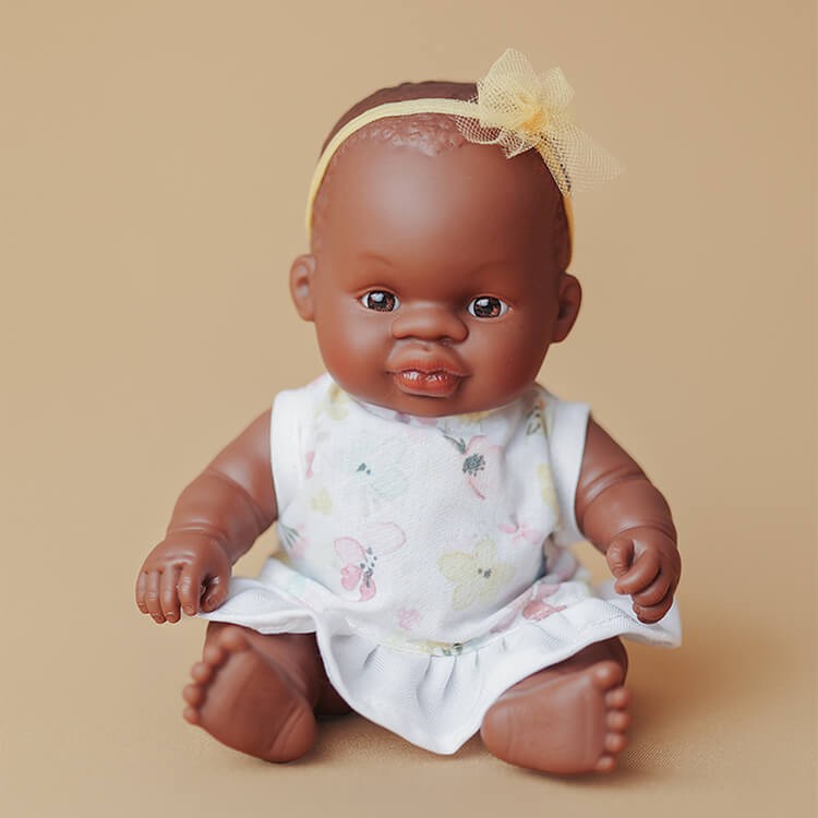 Lalka dziewczynka Afrykanka 21cm My Friends & Me / Miniland Doll