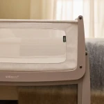 wielofunkcyjne łóżeczko dostawne SnuzPod5 - mocha / Snuz