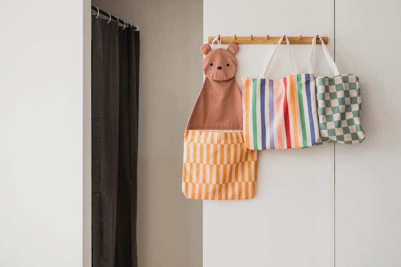 Organizer ścienny i torba dla dzieci 2w1 - Miś / Play&Go