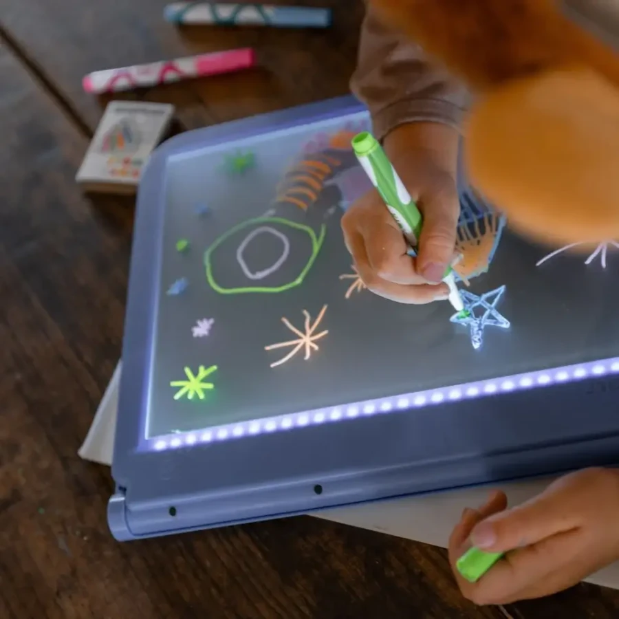 Podświetlany tablet do nauki pisania i rysowania K-DRAW-PRO - niebieski / Kidywolf