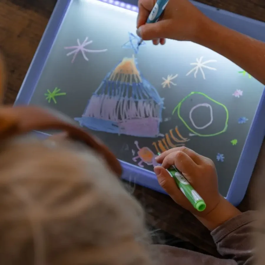 Podświetlany tablet do nauki pisania i rysowania K-DRAW-PRO - niebieski / Kidywolf
