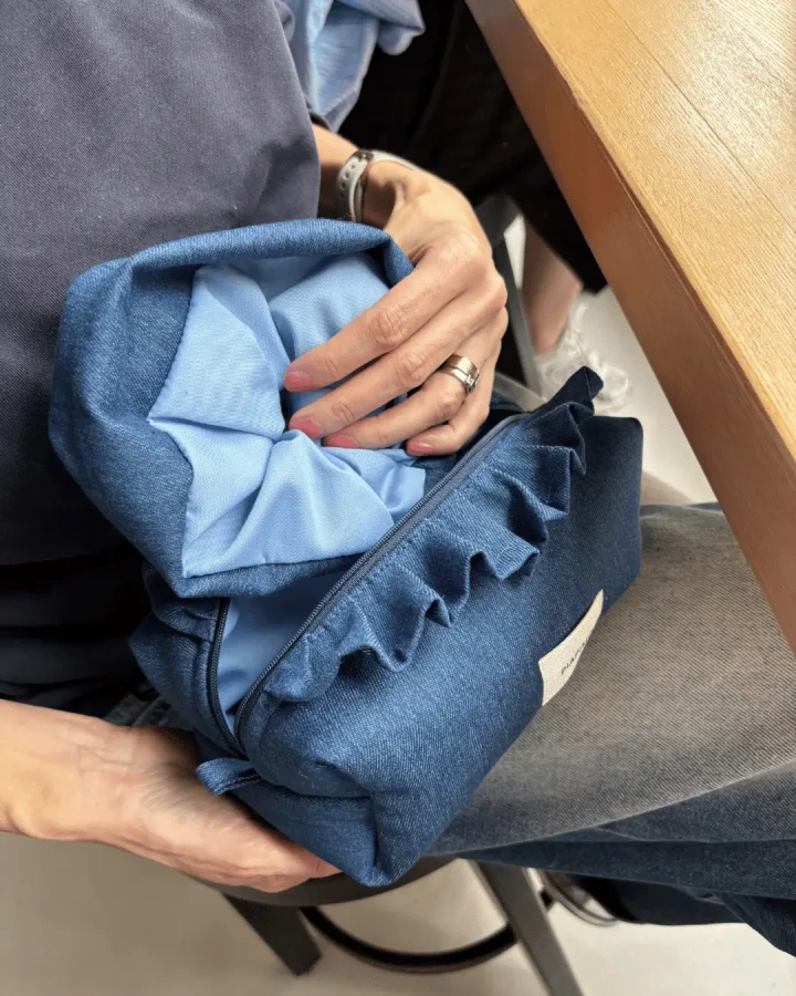 Kosmetyczka falbana - denim / Piapimo