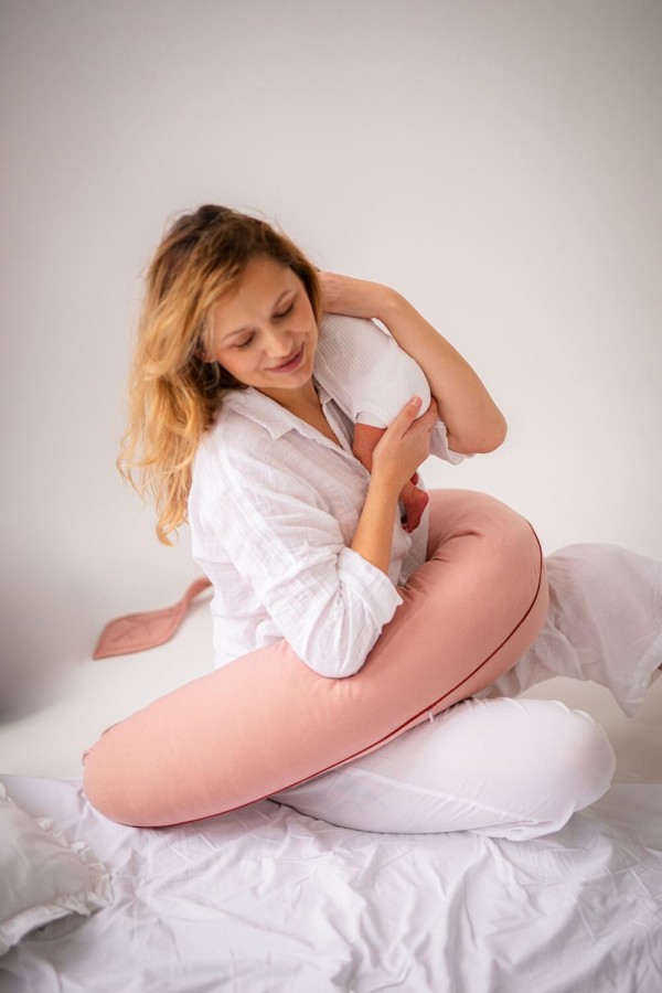 Poduszka ciążowa uniwersalna NEST - herbaciana róża / Puuki