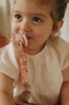 Drewniana zawieszka do smoczka - river rose / Elodie Details