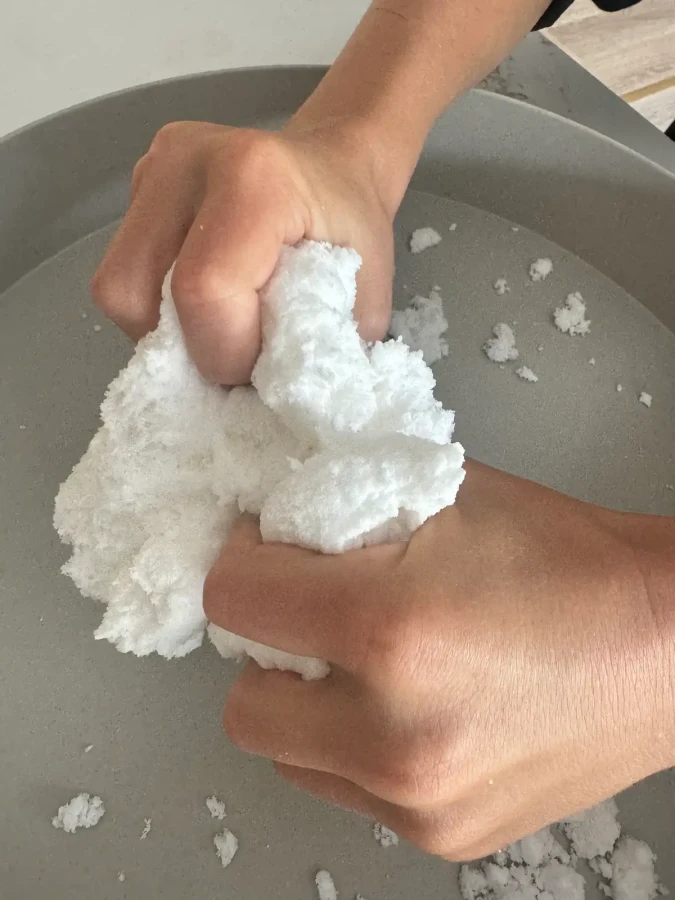 Sensoryczny śnieg, miękka masa sensoryczna dla dzieci, 3+ / Jellystone