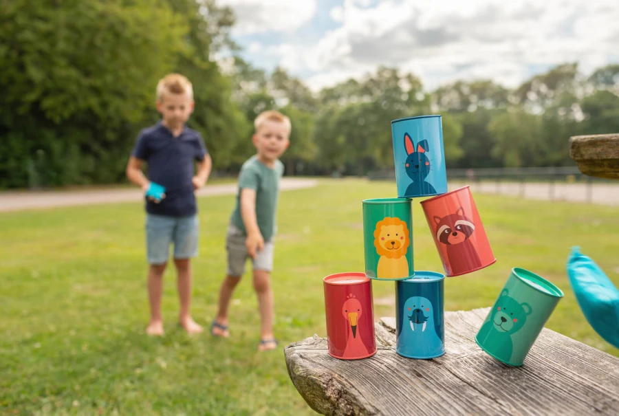 Gra Zbijanie puszek woreczkami, Zwierzęta 3+ / BS Toys