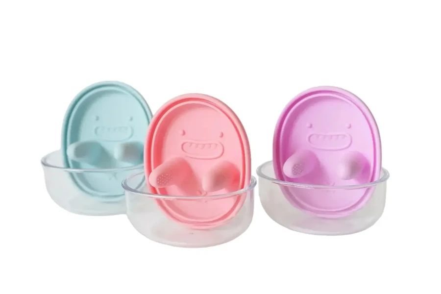 Innowacyjny pojemnik na przekąski FINGER SNACK BOWL - Peony Pink / Monchi