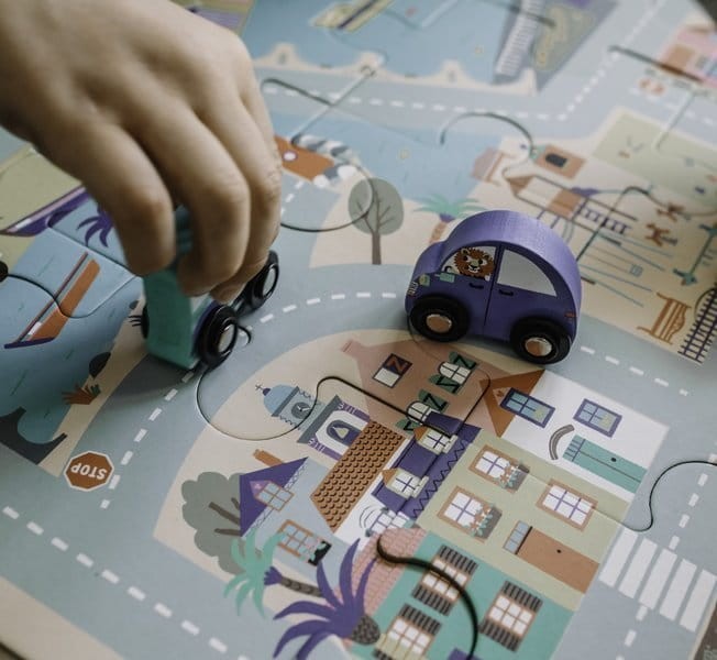 Puzzle duże miasto z drewnianymi autkami 3+ / Auzou