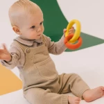Naturalna zabawka sensoryczna 4w1 - Evolutive Capsule / Oli & Carol