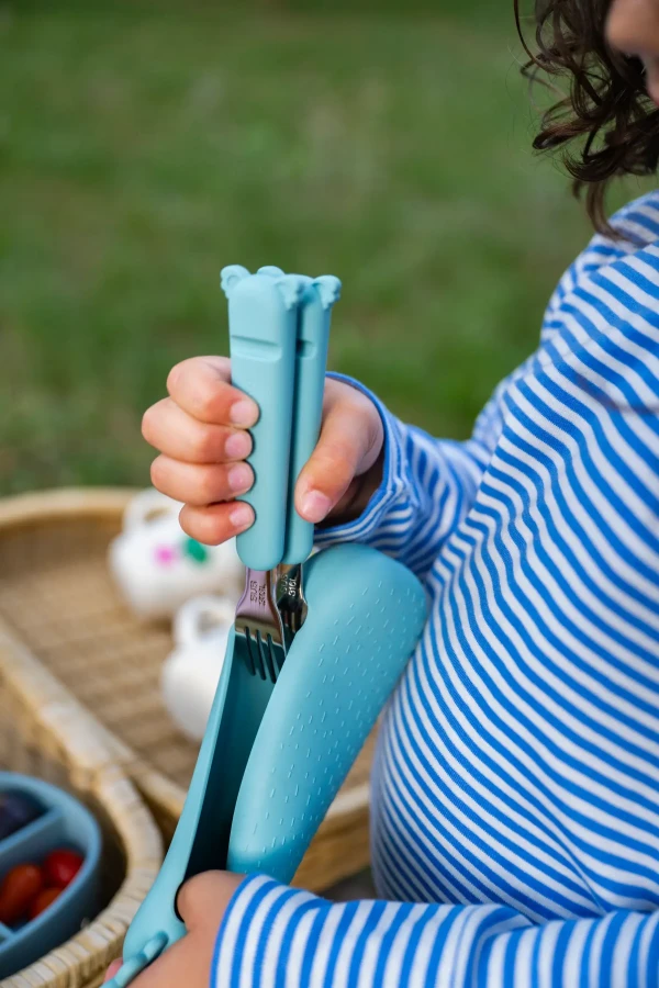 Zestaw sztućców Koala Zoe z silikonowym etui - Fog Blue / the cotton cloud