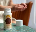 Naprawczy krem do rąk z woskiem pszczelim i olejkami eterycznymi, 100 ml / Lullalove