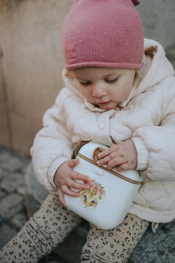 Pojemnik na drugie śniadanie i przekąski - Rosy Bow Leo / Elodie Details