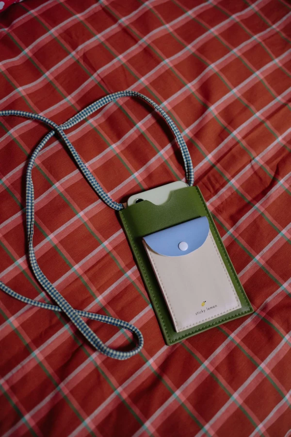 Etui na telefon - tickling grass / STICKY LEMON