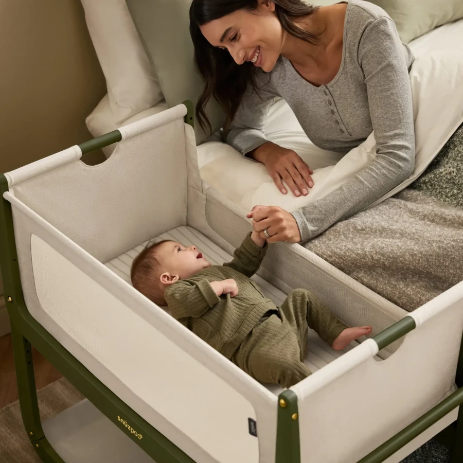 Wielofunkcyjne łóżeczko dostawne SnuzPod5 - Olive / Snuz