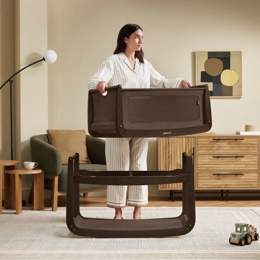 Wielofunkcyjne łóżeczko dostawne SnuzPod5 - Chocolate / Snuz