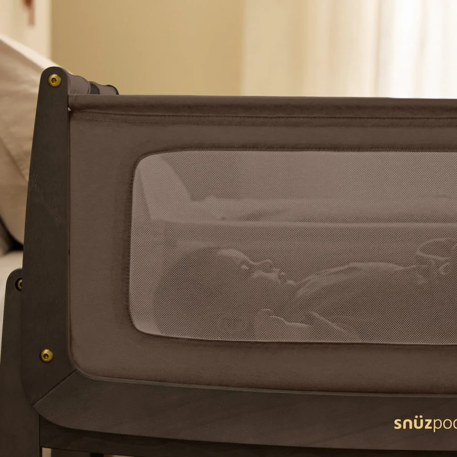 Wielofunkcyjne łóżeczko dostawne SnuzPod5 - Chocolate / Snuz