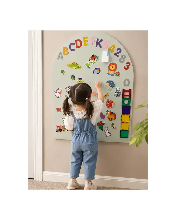 Magnetyczna tablica samoprzylepna MagneKids Arch 95×60cm - Sage Green / Family Nation
