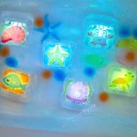 Kostki sensoryczne świecące w wodzie 6szt. - Ocean / Glo Pals