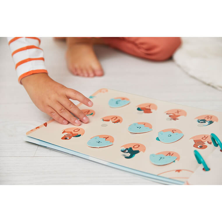 Książeczka z zadaniami Busy Book Dinozaury 3+ / Janod