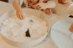 Zestaw sensoryczny Arktyka, tacka + figurki + śnieg sensoryczny / Jellystone