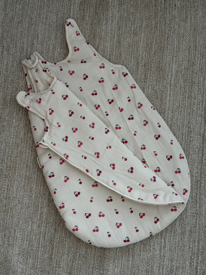 Muślinowy śpiworek Cherries / The Slings