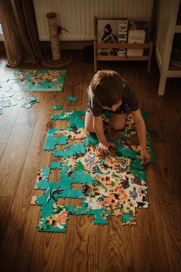 Puzzle edukacyjne z figurkami 3D Dinozaury 200 elementów 6 + / Janod