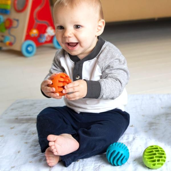 Sensoryczne kule / Fat Brain Toys