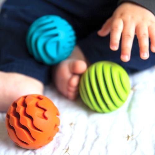 Sensoryczne kule / Fat Brain Toys