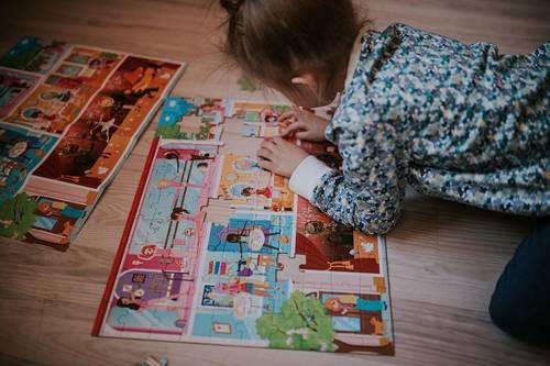 Puzzle w walizce Akademia tańca 100 elementów 6+ / Janod