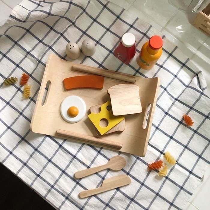 Śniadanie na tacy - drewniany zestaw do zabawy / Plan Toys