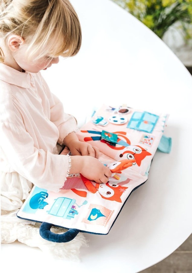 Miękka książeczka aktywizująca z mini - przytulanką „Dobranoc, mały lisku” 18 m+ / Lilliputiens