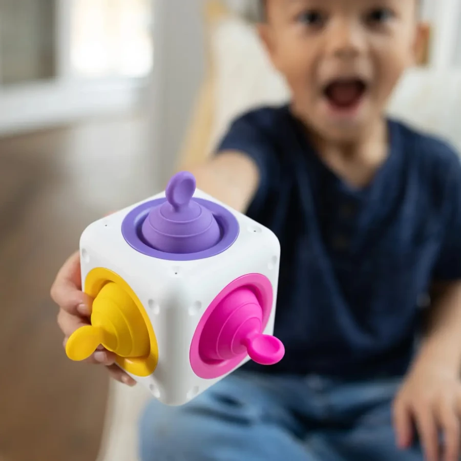 Sensokostka Tugl / Fat Brain Toys FA362-1