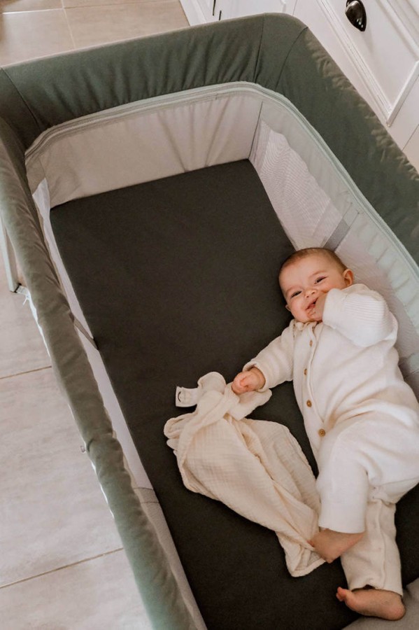 Łóżeczko turystyczne dwupoziomowe z funkcją kojca 3w1 Eazy sleep Mineral grey / Beaba