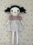 Lalka Poly Grey w sukience MINIMAL GARDEN / ByKrawcowa