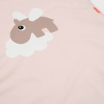Wodoodporny fartuszek dla dziecka Happy Clouds Powde / Done by deer