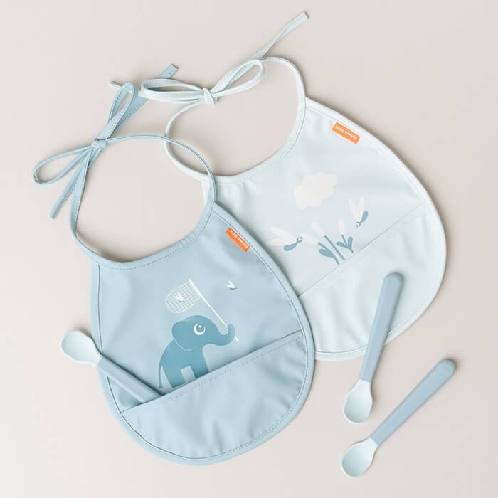 Śliniak z kieszonką Tiny Happy Clouds - Blue, 2 szt. / Done by Deer